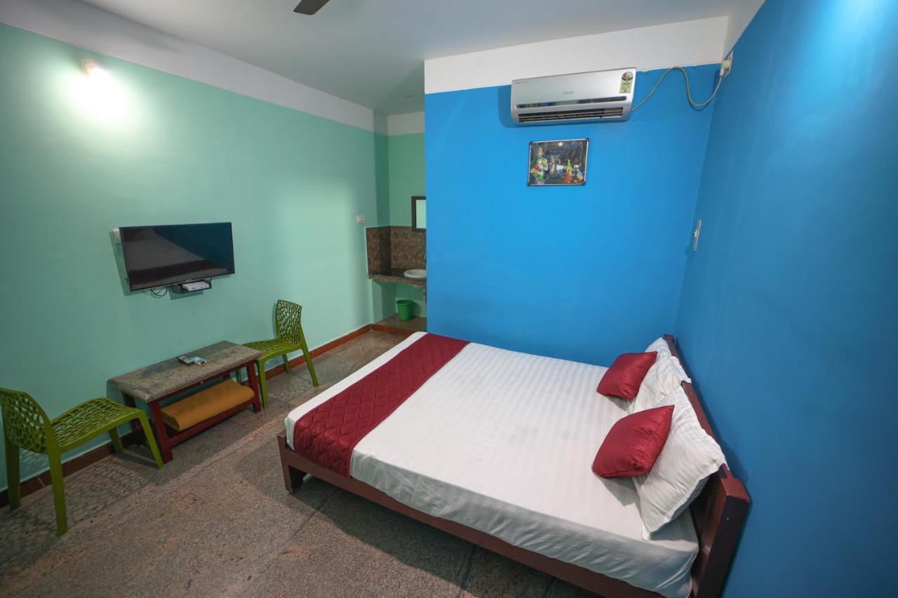 Selvasi Beach Cottage Auroville Exterior photo